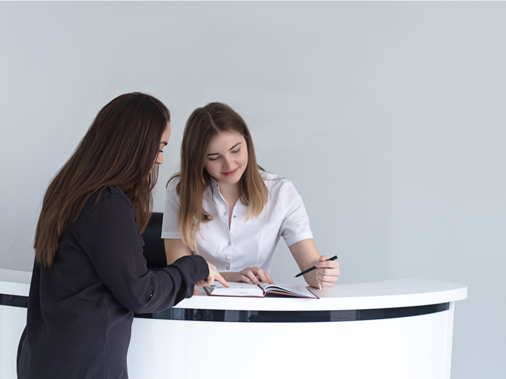 Was Ist Der Unterschied Zwischen Sekretarinnen Und Assistenzkraften Workingoffice De